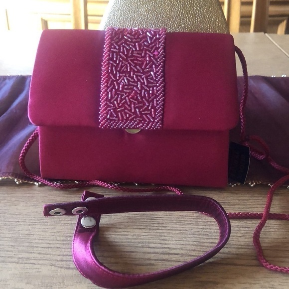 Bijoux Terner Women’s Ruby Red Bead Embroidered Crossbody/Shoulder Evening Bag - Picture 10 of 13